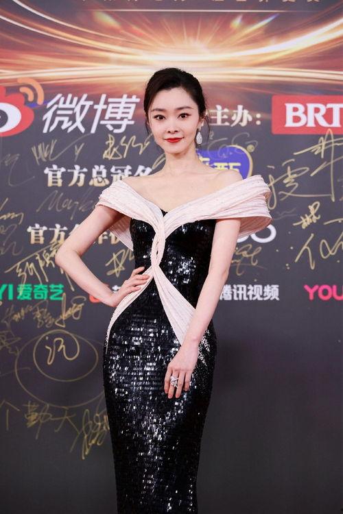 娱乐吃瓜君王一博宋轶,娱乐圈的甜蜜瓜田 第1张 娱乐吃瓜君王一博宋轶,娱乐圈的甜蜜瓜田 第1张